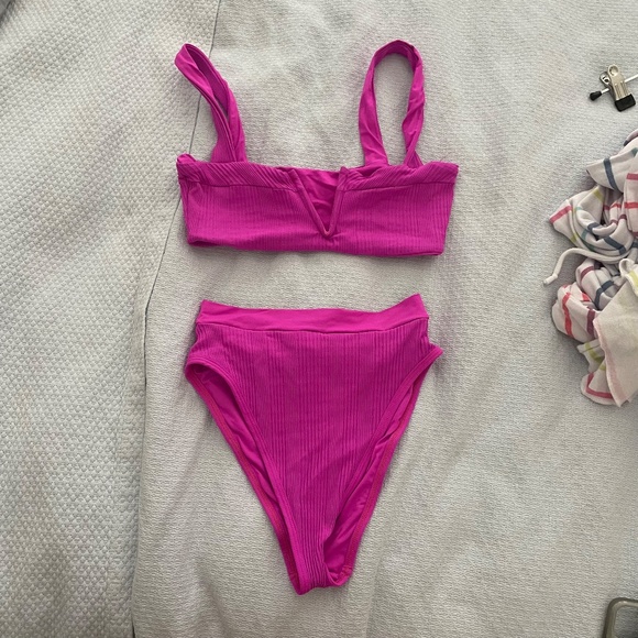 NWOT L*Space Lee Lee Bikini Top Frenchi Bikini Bottoms Small Bright Fuchsia Set - Picture 8 of 8